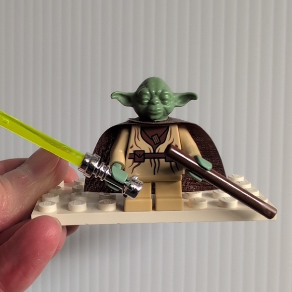 LEGO Yoda Minifigure with Green Lightsaber and Brown Cloak